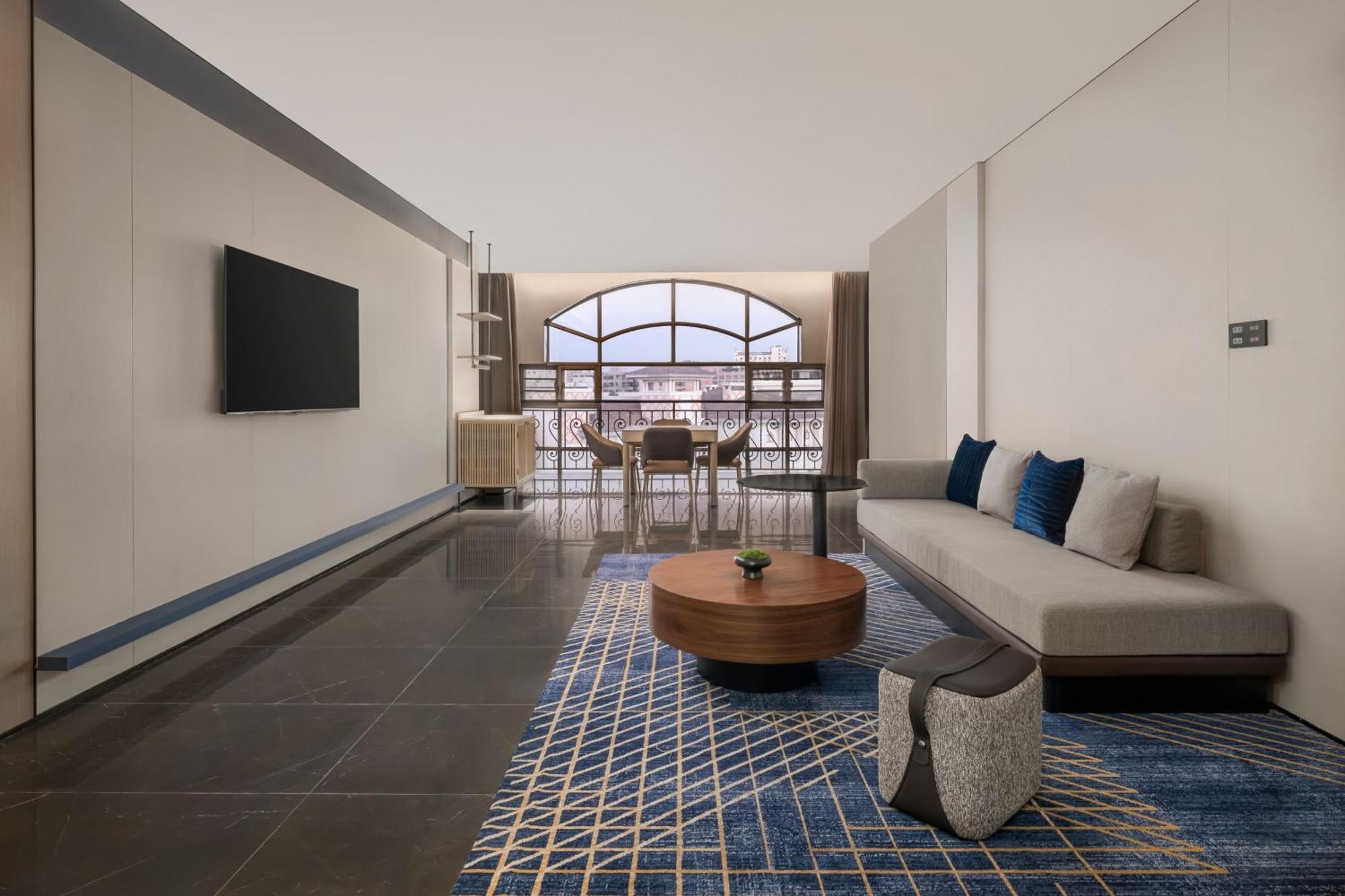 Four Points By Sheraton Yangjiang City Center Exterior foto