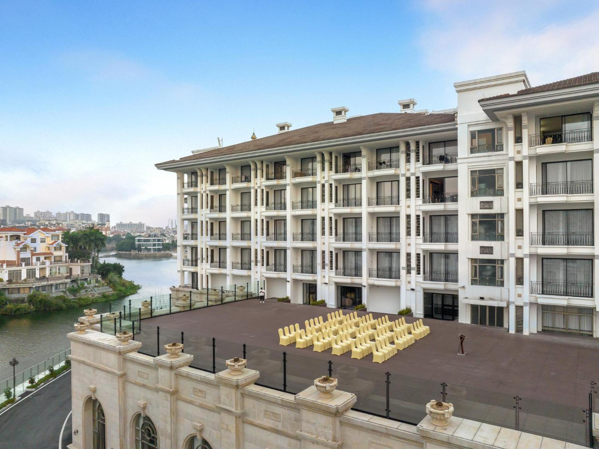 Four Points By Sheraton Yangjiang City Center Exterior foto